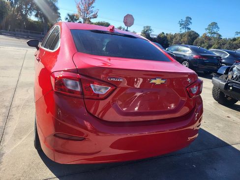 Used 2018 Chevrolet Cruze LT w/ LT Fleet Convenience Package FWD image 30