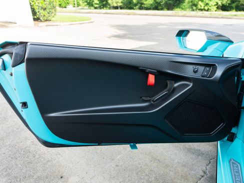 Used 2023 Lamborghini Huracan Tecnica RWD image 28