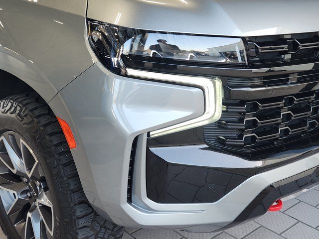Used 2024 Chevrolet Suburban Z71 w/ Luxury Package AWD/4WD image 5