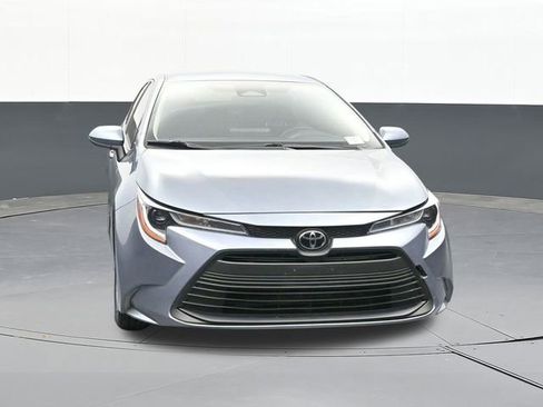 Used 2023 Toyota Corolla LE w/ Carpet Mat Package (TMS) image 22