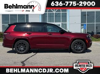 Used 2025 Jeep Grand Cherokee L Summit w/ Advanced Protech Group IV AWD/4WD video 1