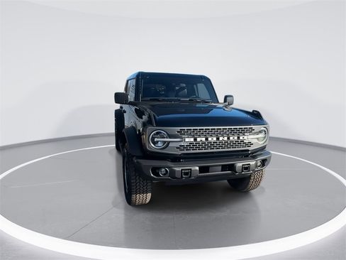 New 2025 Ford Bronco Badlands w/ Sasquatch Package image 3