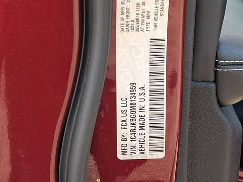 Certified 2021 Jeep Grand Cherokee L Limited image 26