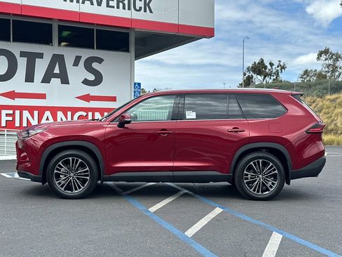 New 2026 Toyota Grand Highlander AWD Hybrid image 2