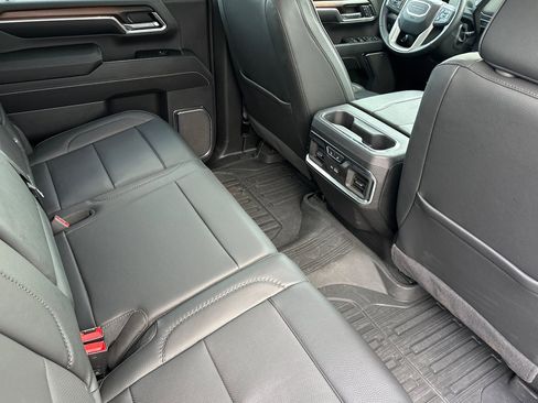 Used 2024 GMC Sierra 2500 Denali w/ Denali Reserve Package image 17