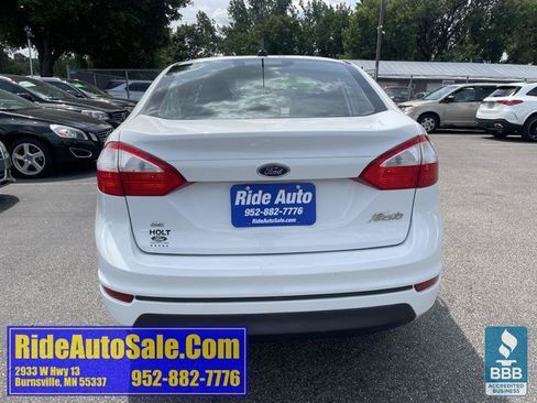 Used 2015 Ford Fiesta SE FWD image 6