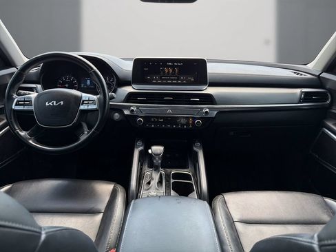 Used 2022 Kia Telluride S FWD image 17