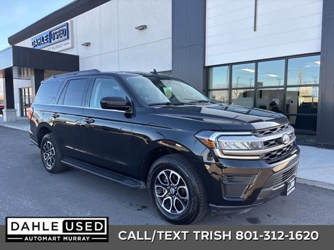 Used 2024 Ford Expedition XLT image 1