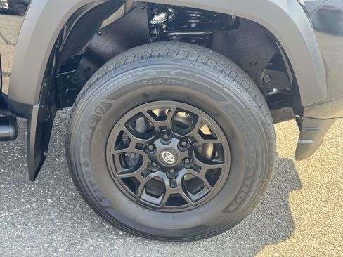Certified 2023 Toyota Tacoma SR5 w/ SX Package image 10