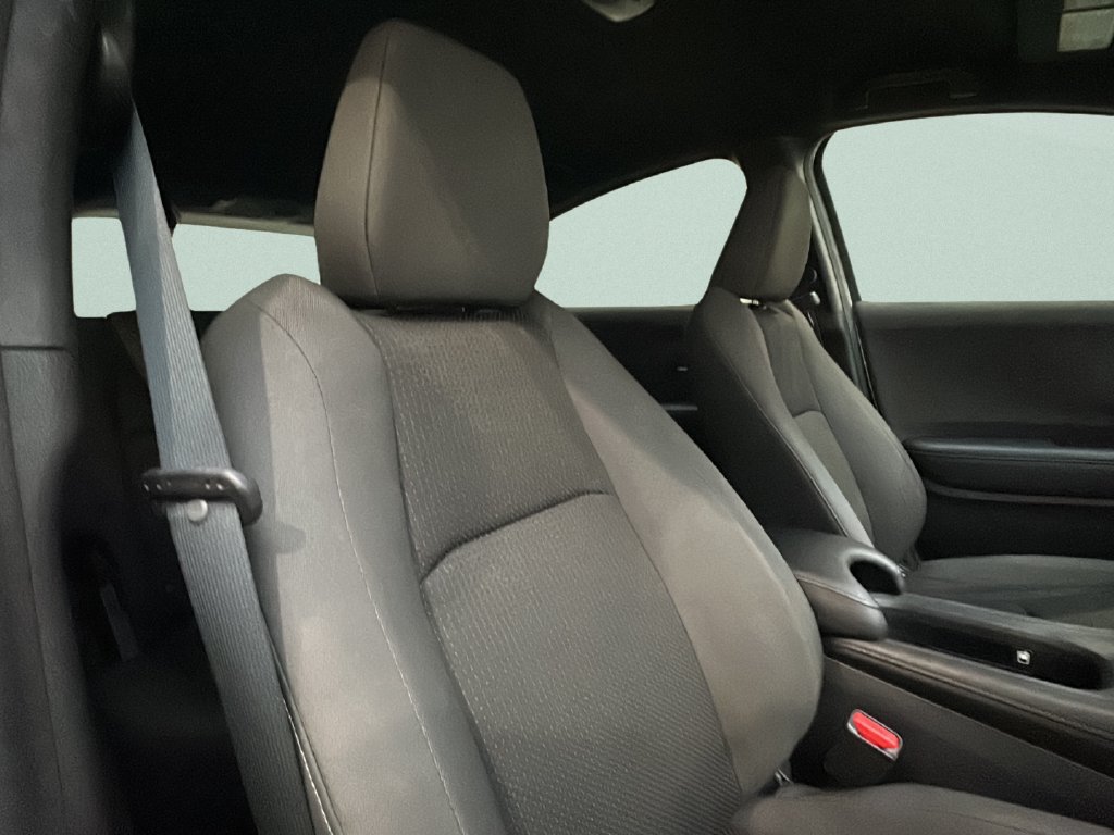 Used 2021 Honda HR-V Sport image 16