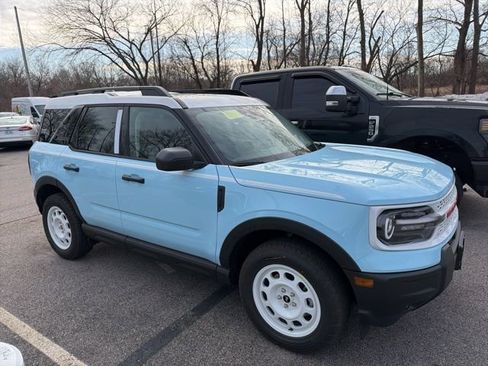 New 2026 Ford Bronco Sport Heritage w/ Convenience Package AWD/4WD image 2