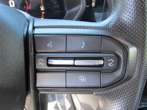 Used 2023 Chevrolet Colorado W/T w/ Advanced Trailering Package AWD/4WD image 23