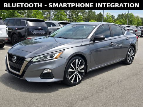 Used 2022 Nissan Altima 2.5 SR FWD image 3