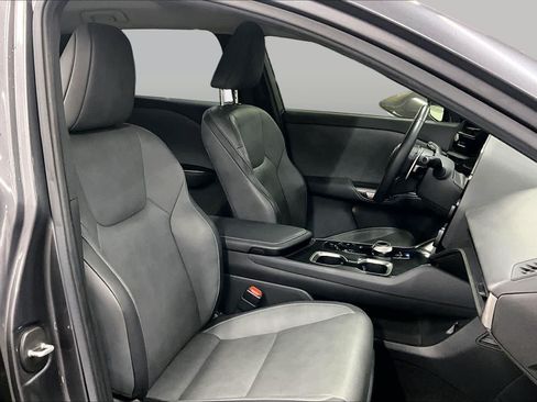 Used 2023 Lexus RZ 450e Premium w/ Technology Package AWD/4WD image 9