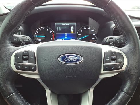Used 2021 Ford Explorer XLT w/ Equipment Group 202A image 25
