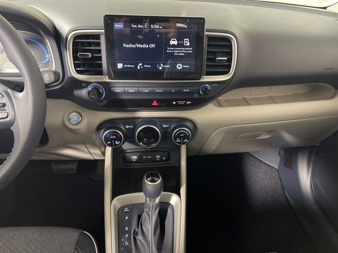 New 2026 Hyundai Venue SEL image 16