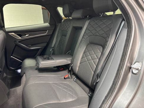 Used 2023 Jaguar F-PACE S AWD/4WD image 27