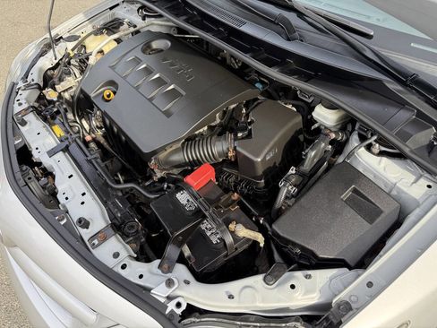 Used 2013 Toyota Corolla S Special Edition image 26