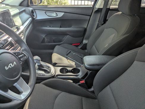 Certified 2023 Kia Forte LXS image 14