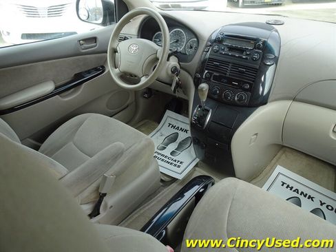 Used 2004 Toyota Sienna LE FWD image 15