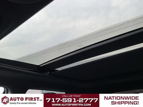 Used 2018 Jeep Grand Cherokee Overland AWD/4WD image 26