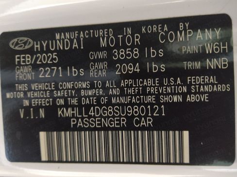 Used 2025 Hyundai Elantra SE FWD image 33