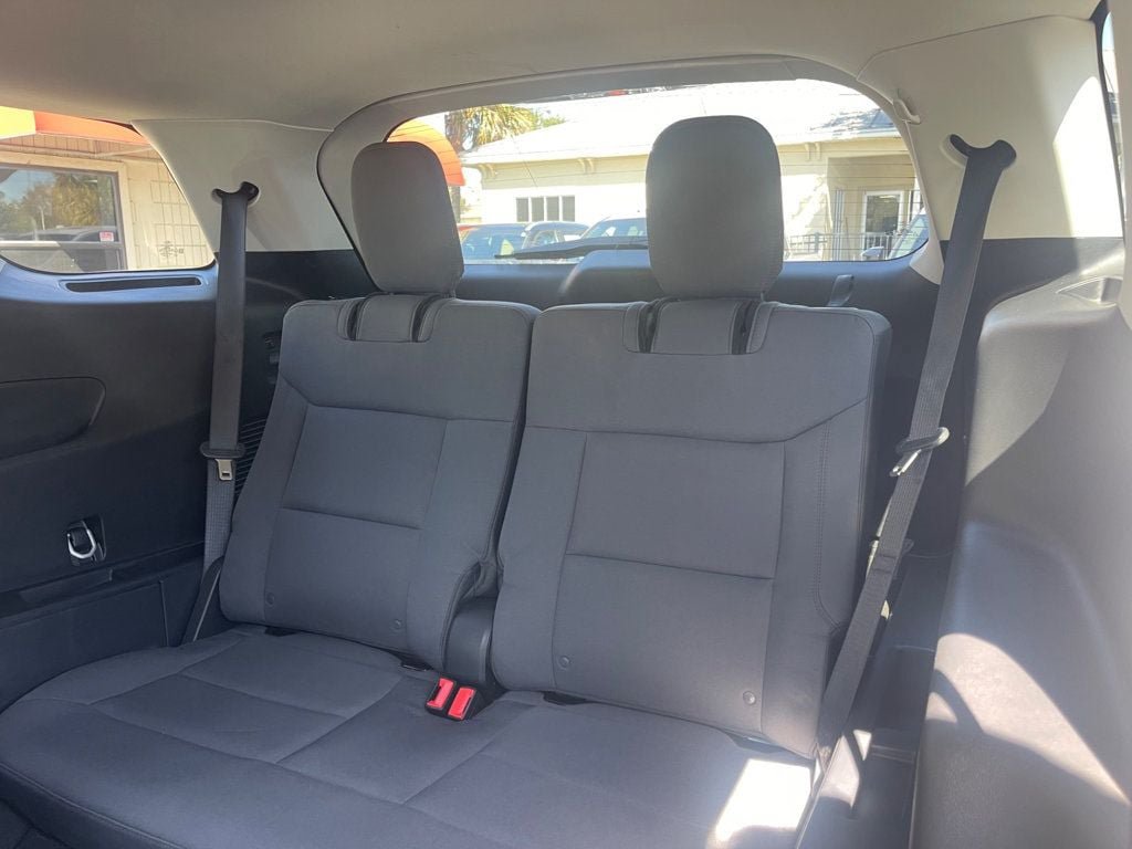 Used 2026 Ford Explorer Active RWD image 13