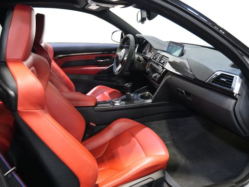 Used 2020 BMW M4 Coupe w/ Competition Package RWD image 33