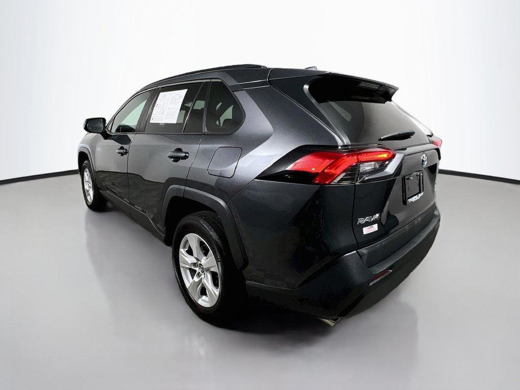 Used 2021 Toyota RAV4 XLE AWD/4WD image 5