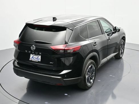 Used 2024 Nissan Rogue SV image 35