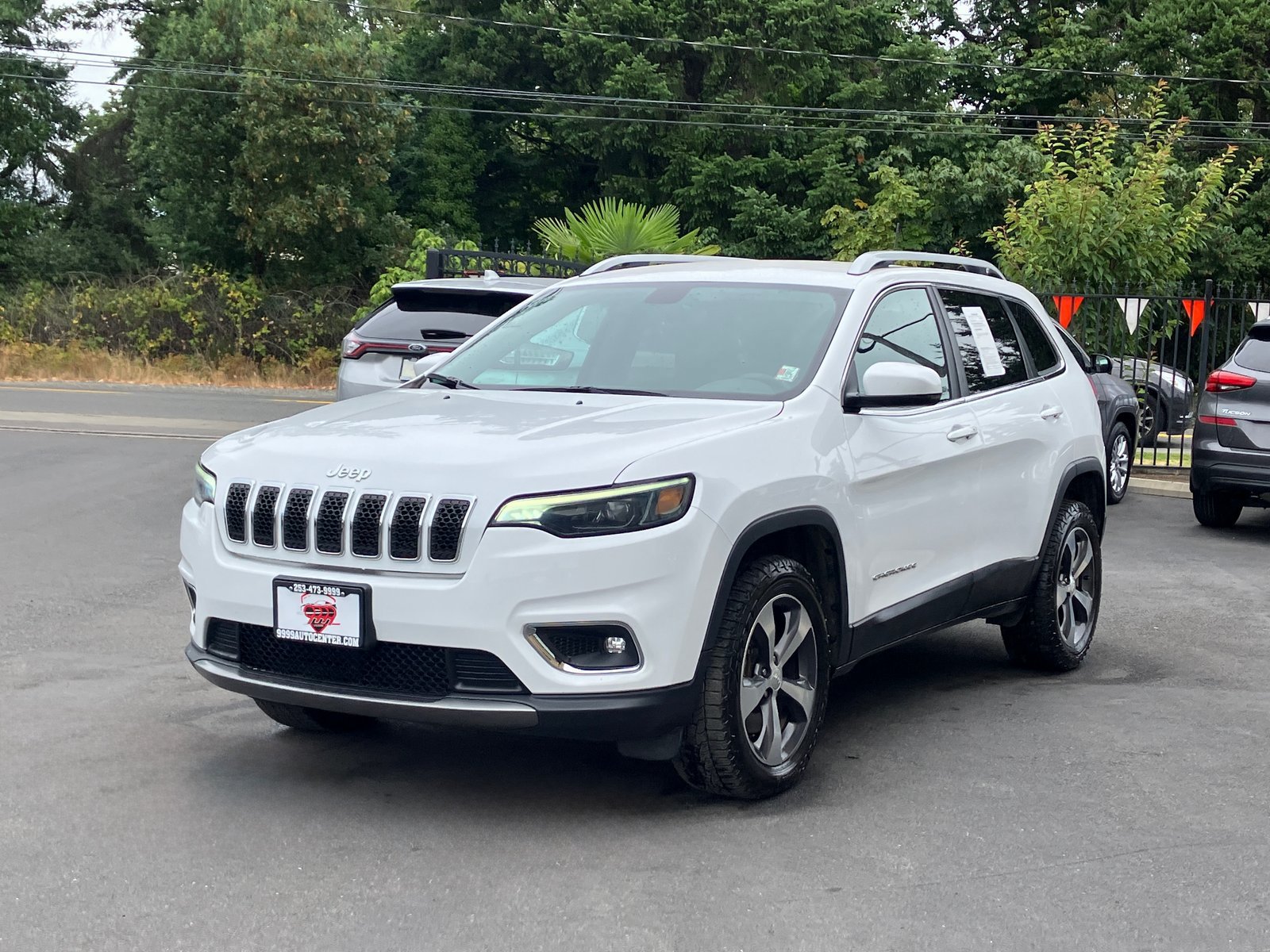 Used 2019 Jeep Cherokee Limited AWD/4WD image 4