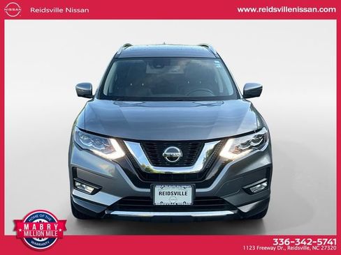 Used 2018 Nissan Rogue SL w/ Premium Package AWD/4WD image 9