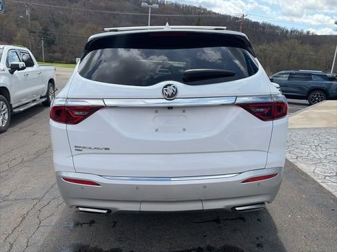 Used 2023 Buick Enclave Essence w/ Experience Buick Package image 7