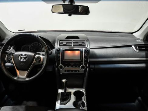 Used 2012 Toyota Camry SE image 19