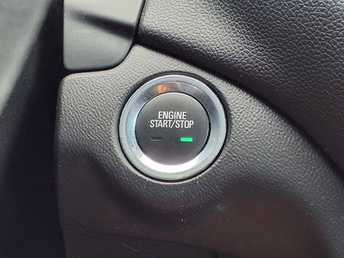 Used 2020 Chevrolet Equinox LT image 20