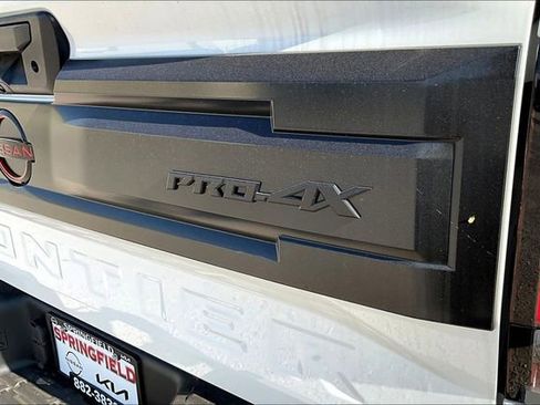 New 2026 Nissan Frontier PRO-4X w/ Tow Package AWD/4WD image 9