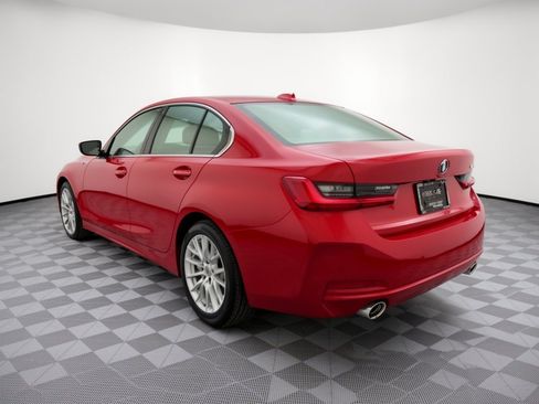 Used 2023 BMW 330i Sedan w/ Driving Assistance Package RWD image 3