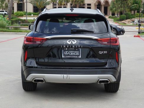Used 2021 INFINITI QX50 Essential w/ Convenience Package FWD image 7