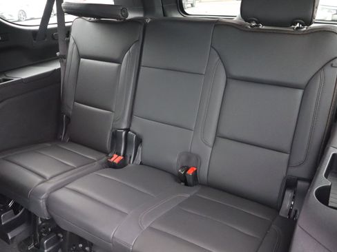 Certified 2024 Chevrolet Suburban High Country image 35