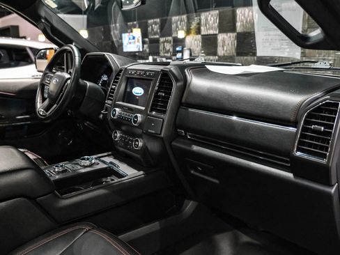 Used 2021 Ford Expedition Limited AWD/4WD image 11