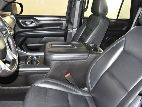 Used 2021 Chevrolet Tahoe Z71 w/ Z71 Off-Road Package AWD/4WD image 42