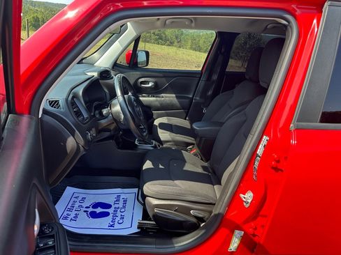 Used 2020 Jeep Renegade Altitude image 12