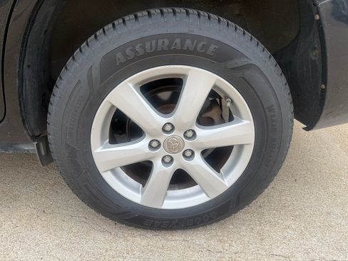 Used 2007 Toyota RAV4 Limited AWD/4WD image 5