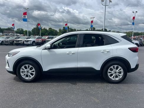 Certified 2023 Ford Escape Active w/ Tech Pack #2 AWD/4WD image 4