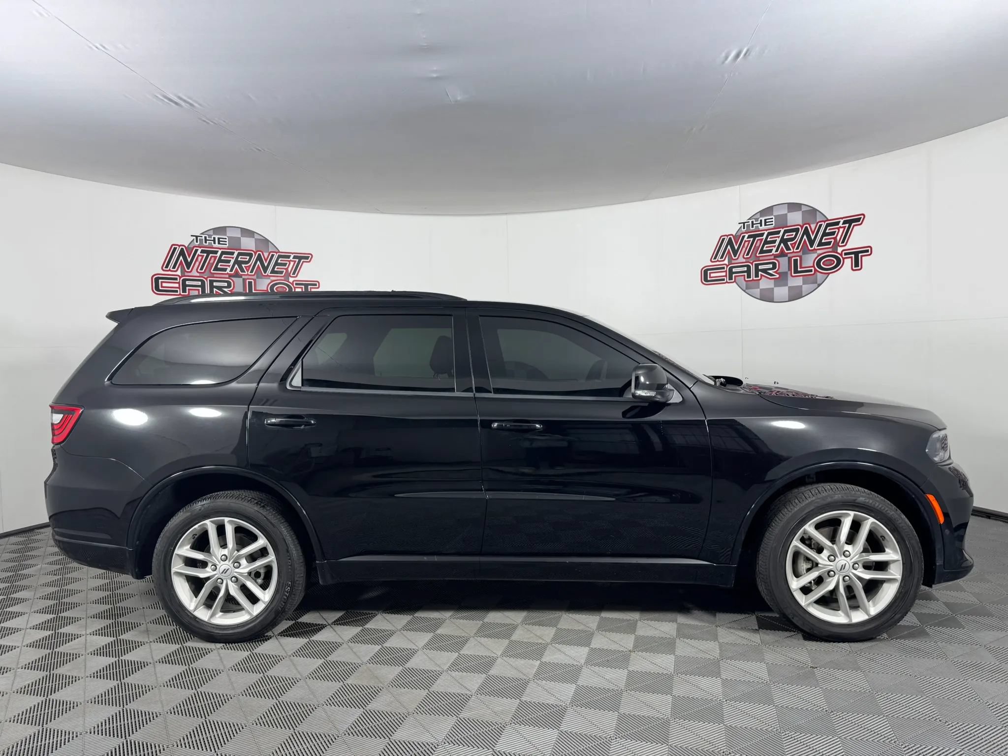 Used 2025 Dodge Durango GT AWD/4WD image 8