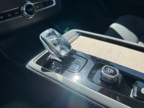 New 2026 Volvo XC90 B6 Plus w/ Protection Package image 15