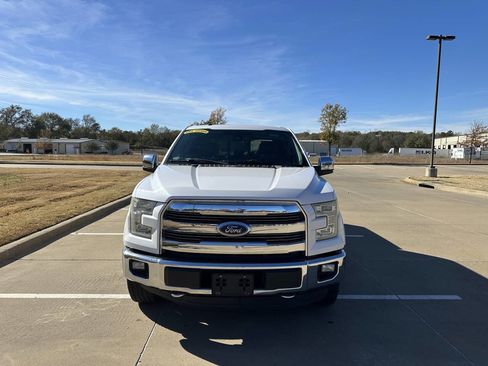 Used 2015 Ford F150 Lariat w/ Equipment Group 502A Luxury image 8