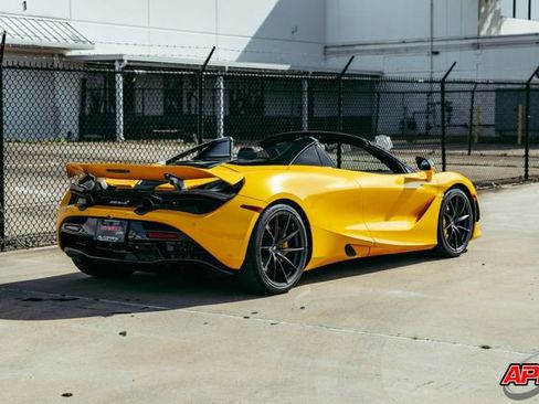 Used 2020 McLaren 720S Performance RWD image 86