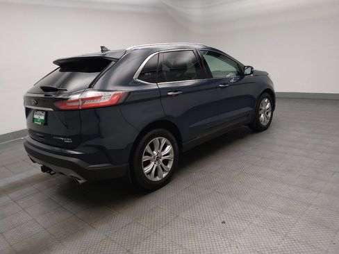 Used 2019 Ford Edge Titanium w/ Cold Weather Package AWD/4WD image 10