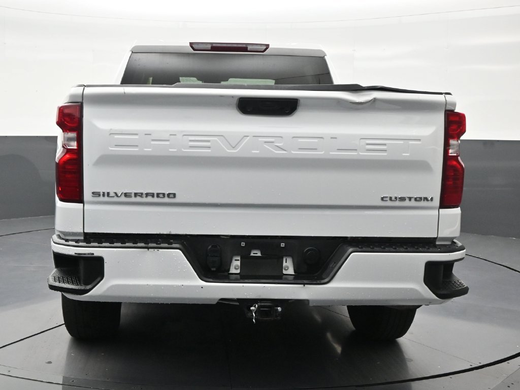 Used 2024 Chevrolet Silverado 1500 Custom RWD image 4